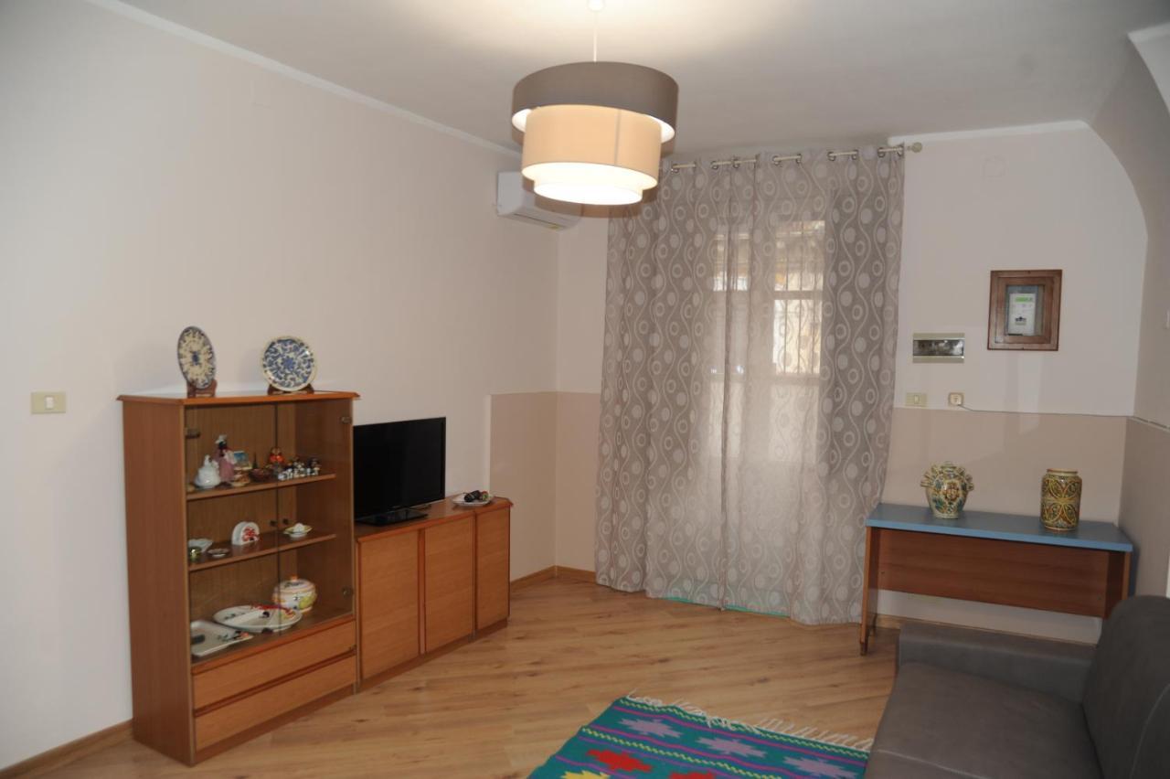 Casa Vacanze Il Nespolo Catania Bagian luar foto